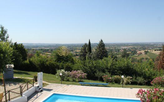 Santarcangelo di Romagna : Villa con parco e piscina