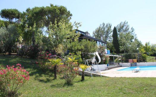 Santarcangelo di Romagna : Villa con parco e piscina