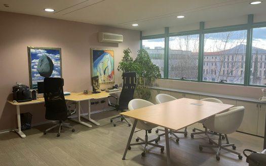 Rovereta : Eleganti Uffici Moderni