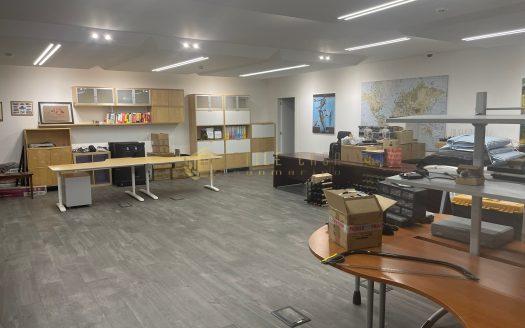 Rovereta : Eleganti Uffici Moderni