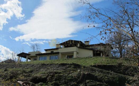 Chiesanuova : Villa con Stupendo Panorama “Trattativa Riservata”