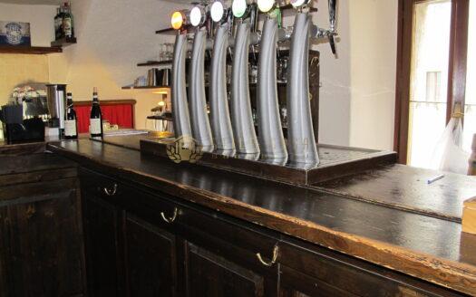 Borgo : Pub-Ristorantino “Trattativa Riservata”