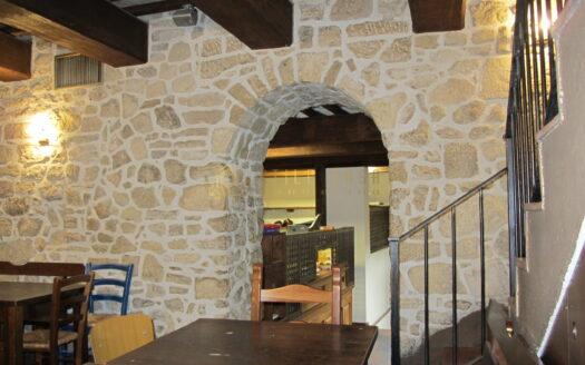 Borgo : Pub-Ristorantino “Trattativa Riservata”