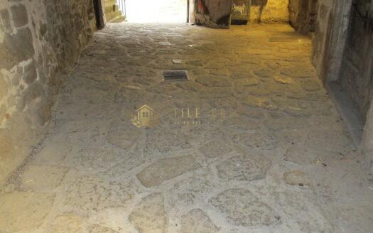 Borgo : Pub-Ristorantino “Trattativa Riservata”