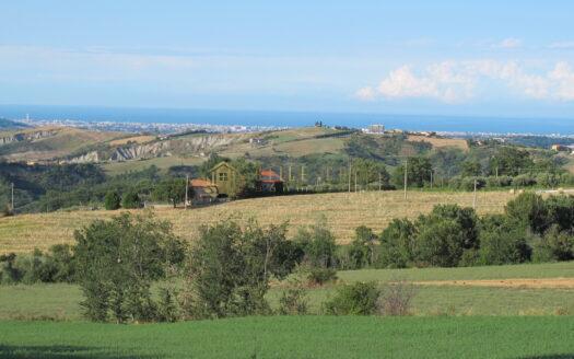 Monte Pulito : Meraviglioso Terreno Edificabile Tratt. Riservata