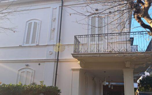 Viserba : Villa sul Mare “Trattativa Riservata”