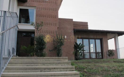 Cailungo : Lussuosa Villa vista Panoramica