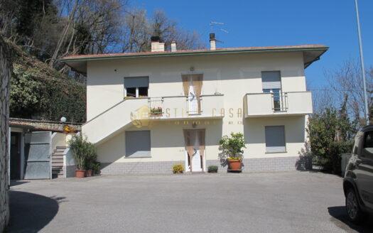Fiorentino : Appartamento con Giardino