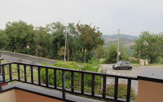 Fiorentino : Ampio Appartamento Panoramico