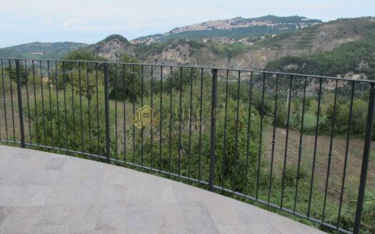 Chiesanuova : Villa Trattativa Riservata