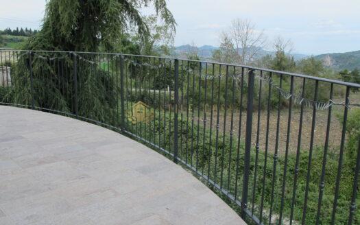 Chiesanuova : Villa Trattativa Riservata