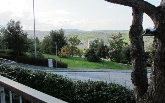 Falciano : Villa a Schiera Panoramica
