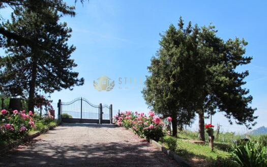 Montelicciano: Villa Unifamiliare con Parco