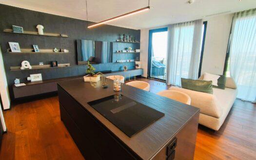 Borgo Maggiore : Attico di Design con Panorama