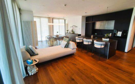 Borgo Maggiore : Attico di Design con Panorama